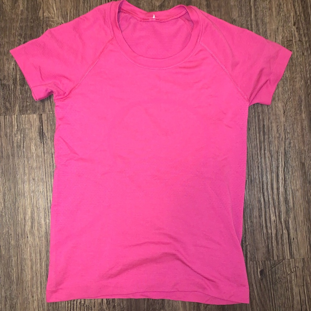 Lululemon sonic pink swiftly tech t-shirt